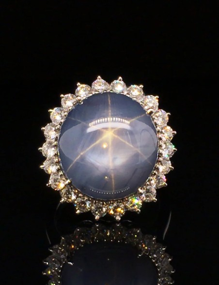 Suna Bros Sapphire 950PTK Polished White Platinum Band Ring
